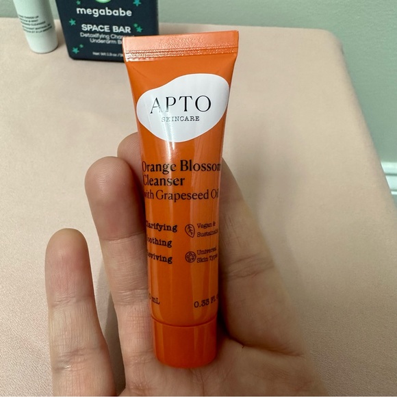 🌼 2/$15 - New 4 piece skincare products (bad habit, megababe, APTO & more) - Picture 2 of 6